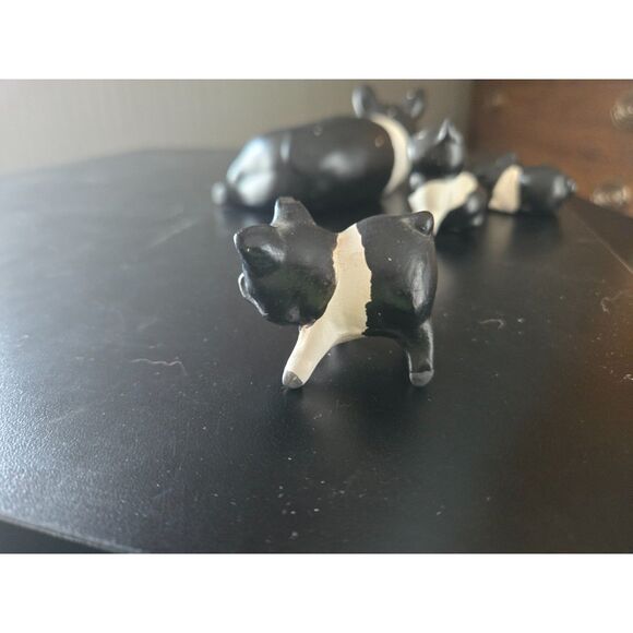 Ceramic Pig Sow & 3 Piglets Set of 4 Figurines Vintage Made in 1981 - Picture 4 of 13